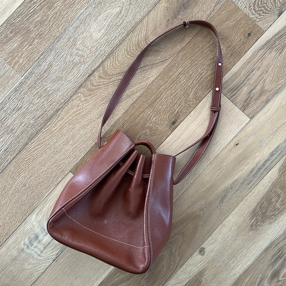 Flattered Bo Bucket Bag - Picture 5 of 7
